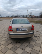 Skoda Octavia 1.6 FSI MT (115 л.с.)