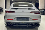 Mercedes AMG GT 4
