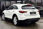 Infiniti QX70