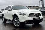 Infiniti QX70