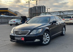 Lexus LS 460