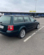 Volkswagen Passat 1.6 MT (101 л.с.)