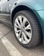 Volkswagen Passat 1.6 MT (101 л.с.)
