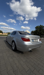 BMW 5 Series 530i AT (272 л.с.)