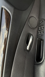 BMW 5 Series 530i AT (272 л.с.)
