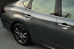 Infiniti Q70