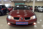 Renault Laguna 2.0 MT (140 л.с.)