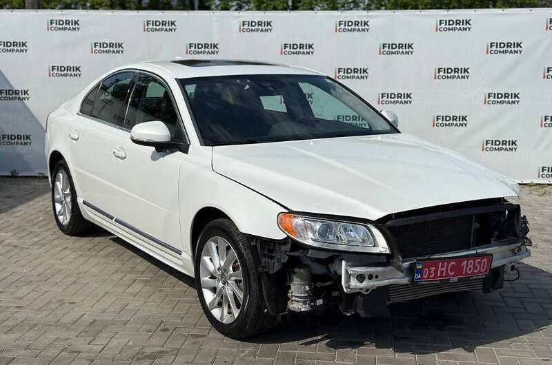 Volvo S80