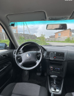 Volkswagen Golf 1.6 AT (102 л.с.)