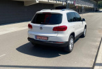 Volkswagen Tiguan 2.0 TDI 4Motion AT (140 л.с.)