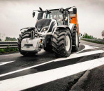 Valtra T235